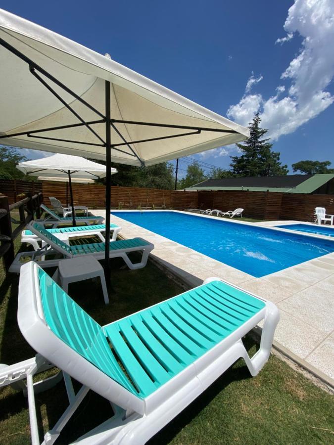 Cabanas Cuatro Horizontes Villa General Belgrano Exterior photo