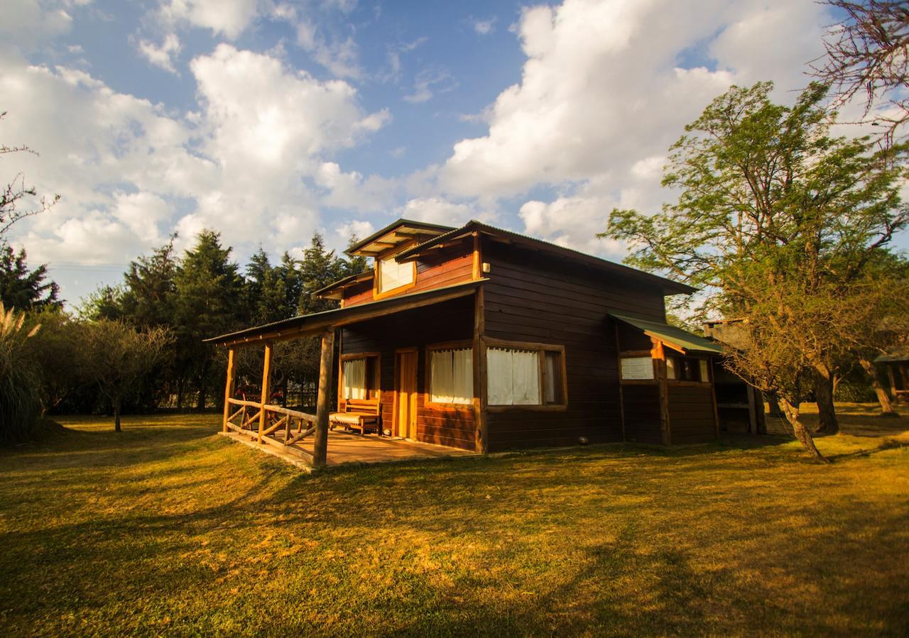 Cabanas Cuatro Horizontes Villa General Belgrano Exterior photo